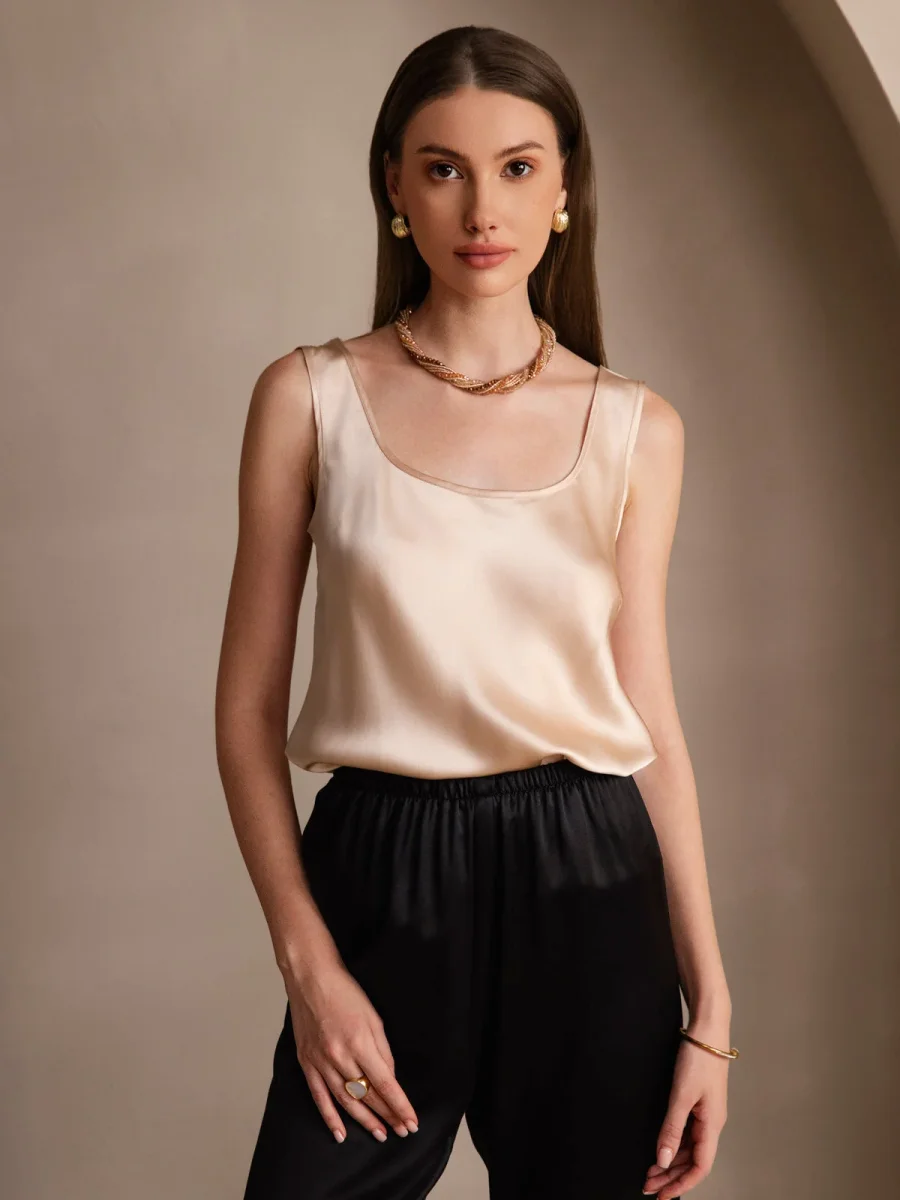 Camiseta de seda pura con tirantes anchos
