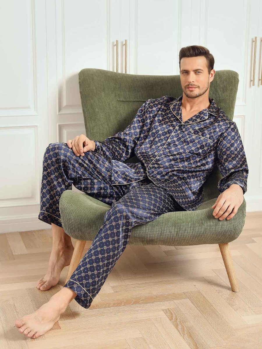 Conjunto De Pijama De Hombre De Seda Pura Con Estampado De Cadena Azul Marino Manga Larga Con Pantalón