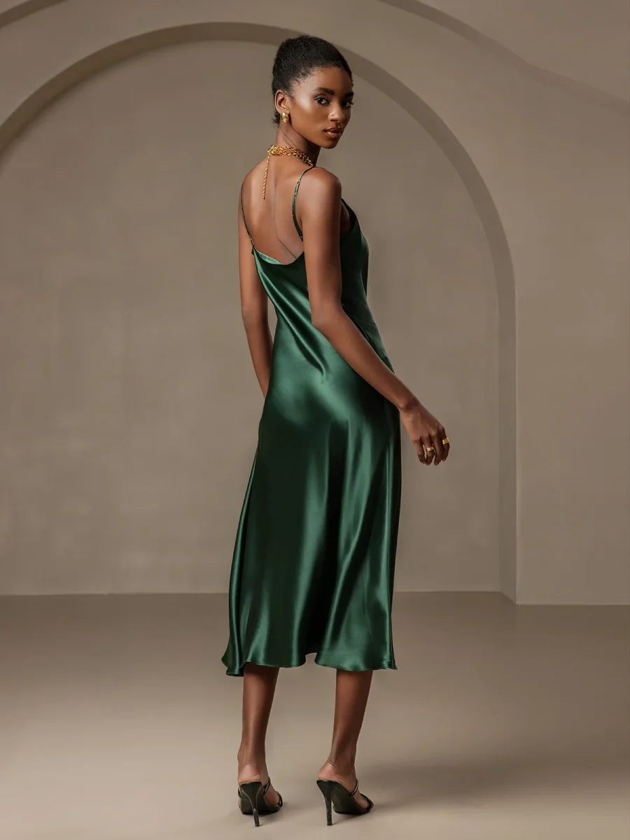 Vestido largo de seda pura con tirantes finos y abertura - Imagen 3