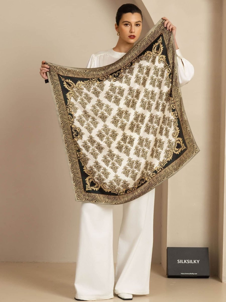Pañuelo Cuadrado de Seda Pura con Estampado de Inspiración Vintage - Tamaño 90x90cm - Imagen 5