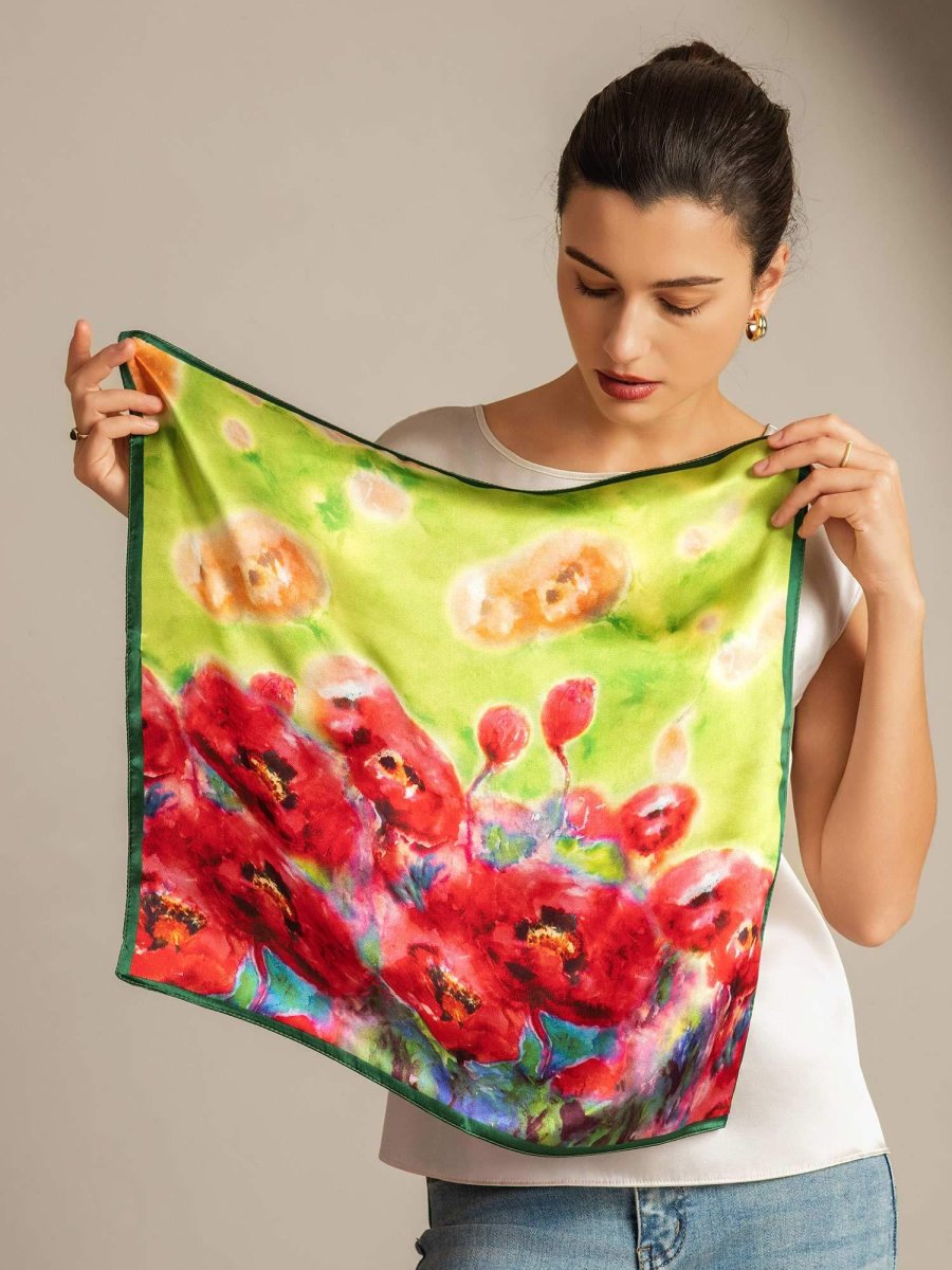 Pure Silk Flower Impression Square Scarf - Tamaño 53x53cm - Imagen 3