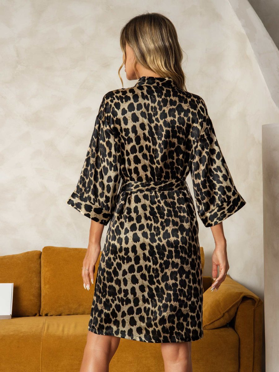 Kimono De Pura Seda Para Mujer Con Mangas 3/4 Y Estampado De Leopardo Con Diseño Cruzado - Imagen 3