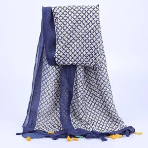 Fular estampado con flecos