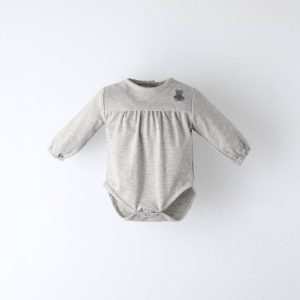 Body de bebé Liberty en gris claro de punto con osito bordado