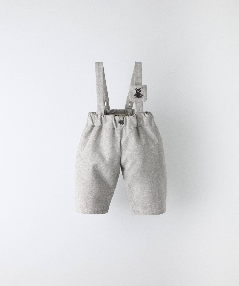 Pantalón de bebé Miller con tirantes en gris con osito bordado