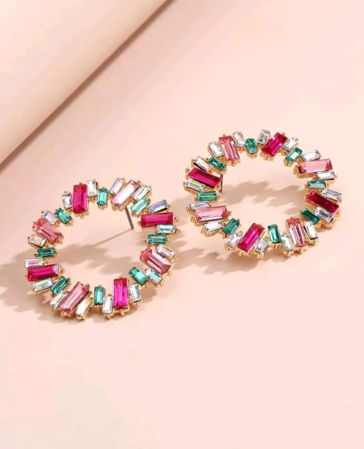 Pendientes geométricos de aro con cristales, Belisa - Imagen 4
