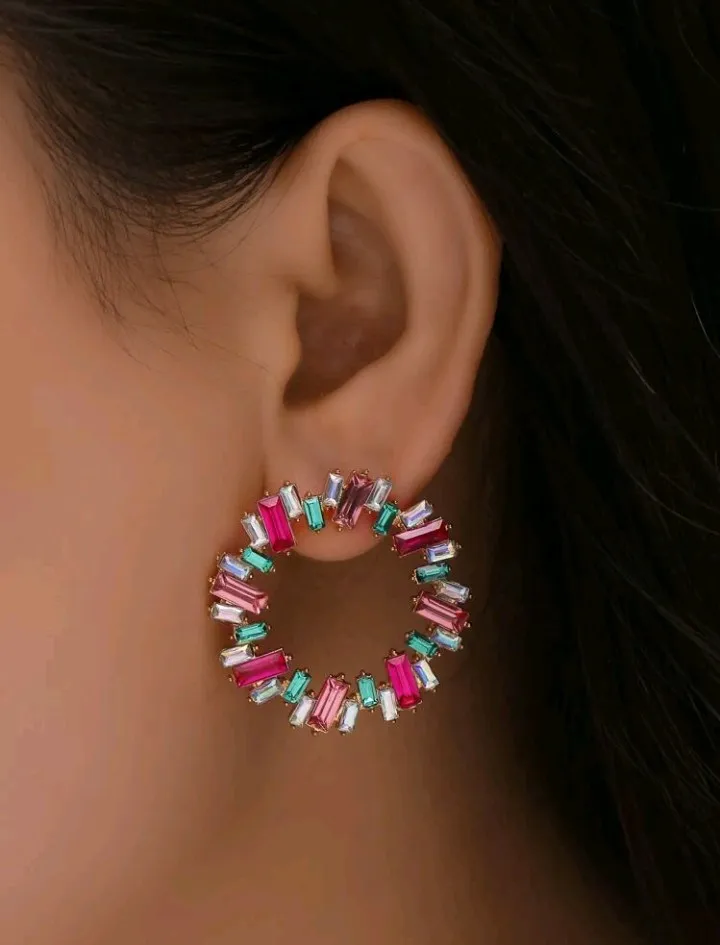 Pendientes geométricos de aro con cristales, Belisa