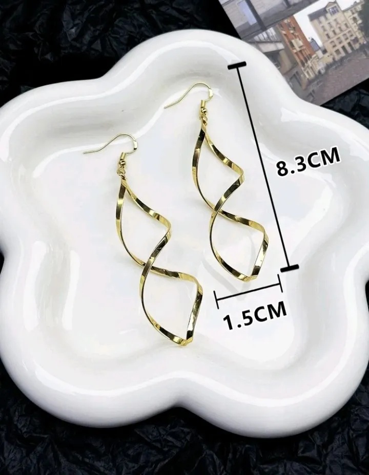 Pendientes largos geométricos en espiral, Chesna - Imagen 4