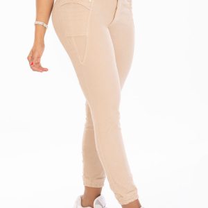 Pantalón Tiro Alto con Realce y Ajuste Perfecto