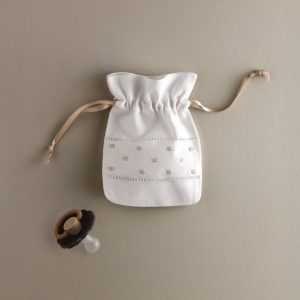 Bolsa para el chupete bordada con Bodoques y vainica