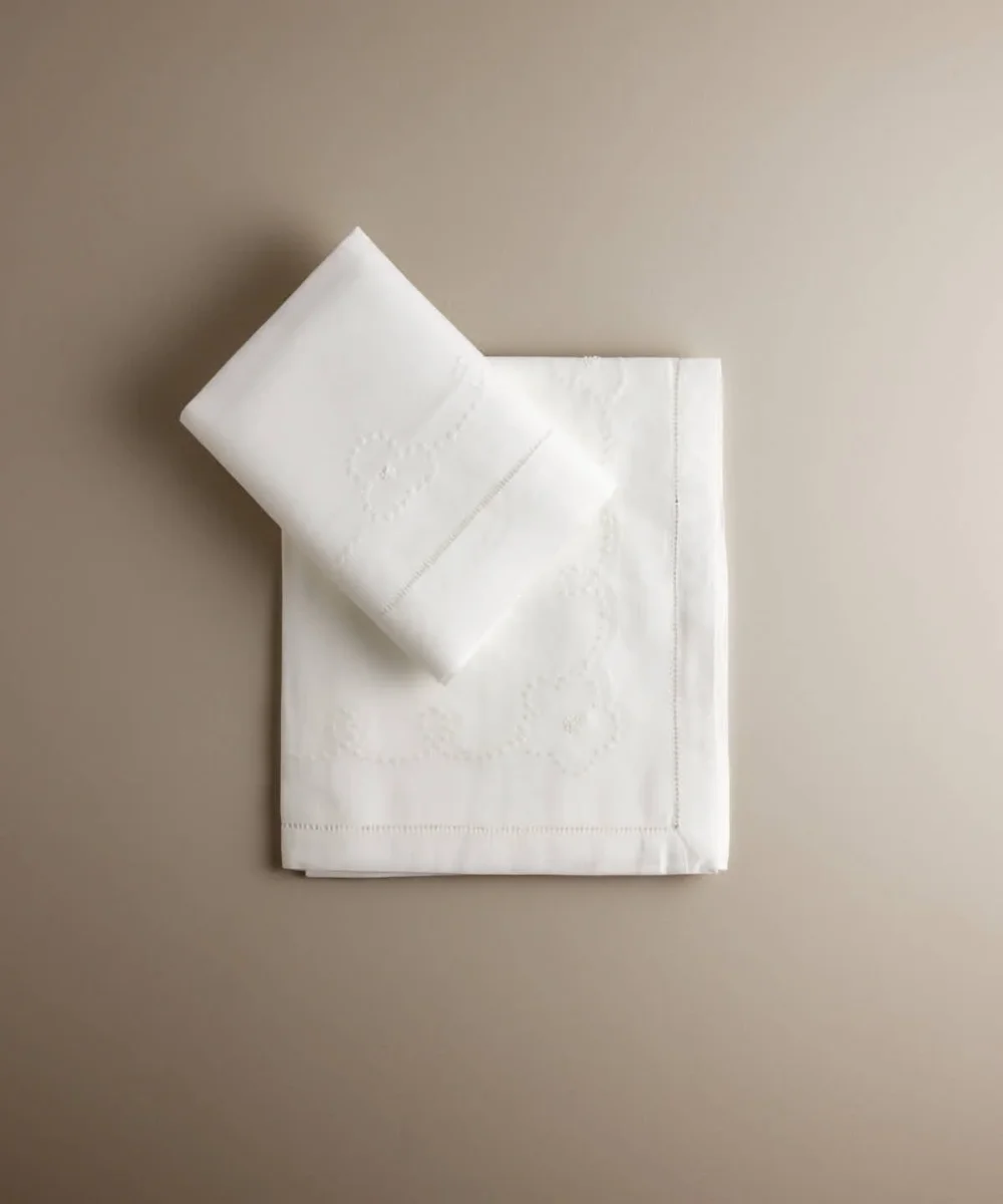 Sábana encimera de cuna de lino con bodoques y funda de almohada
