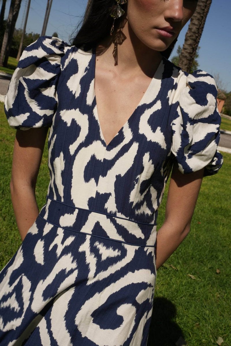Vestido Therain | Invitada | Graduación | Estampado Marino - Imagen 4